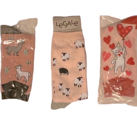 Other - HP🎉 New 3 Pr. Women’s Novelty Socks, Cat, Llama & Sheep (with black 🐑 sheep)